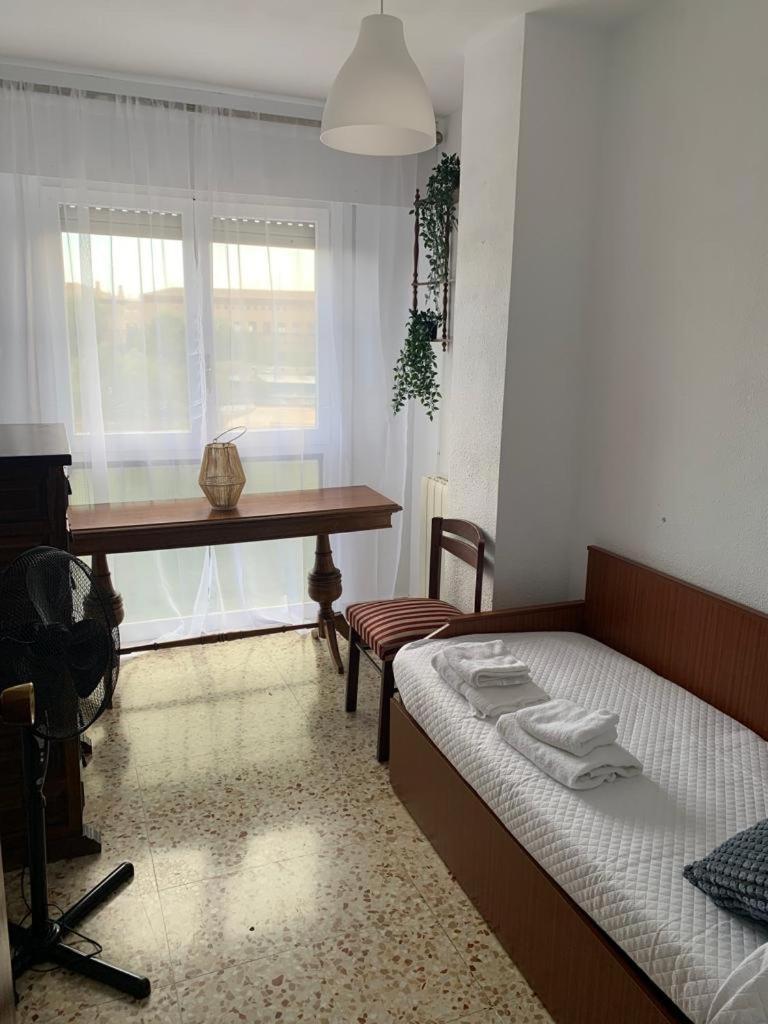 Apartamento Con Vistas Al Pilar Con Aparcamiento Privado Saragosse Extérieur photo