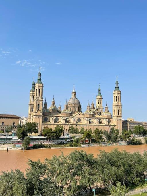 Apartamento Con Vistas Al Pilar Con Aparcamiento Privado Saragosse Extérieur photo